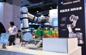 中國工業機器人發展 增速領跑全球，智能機器人銷售勢頭強勁